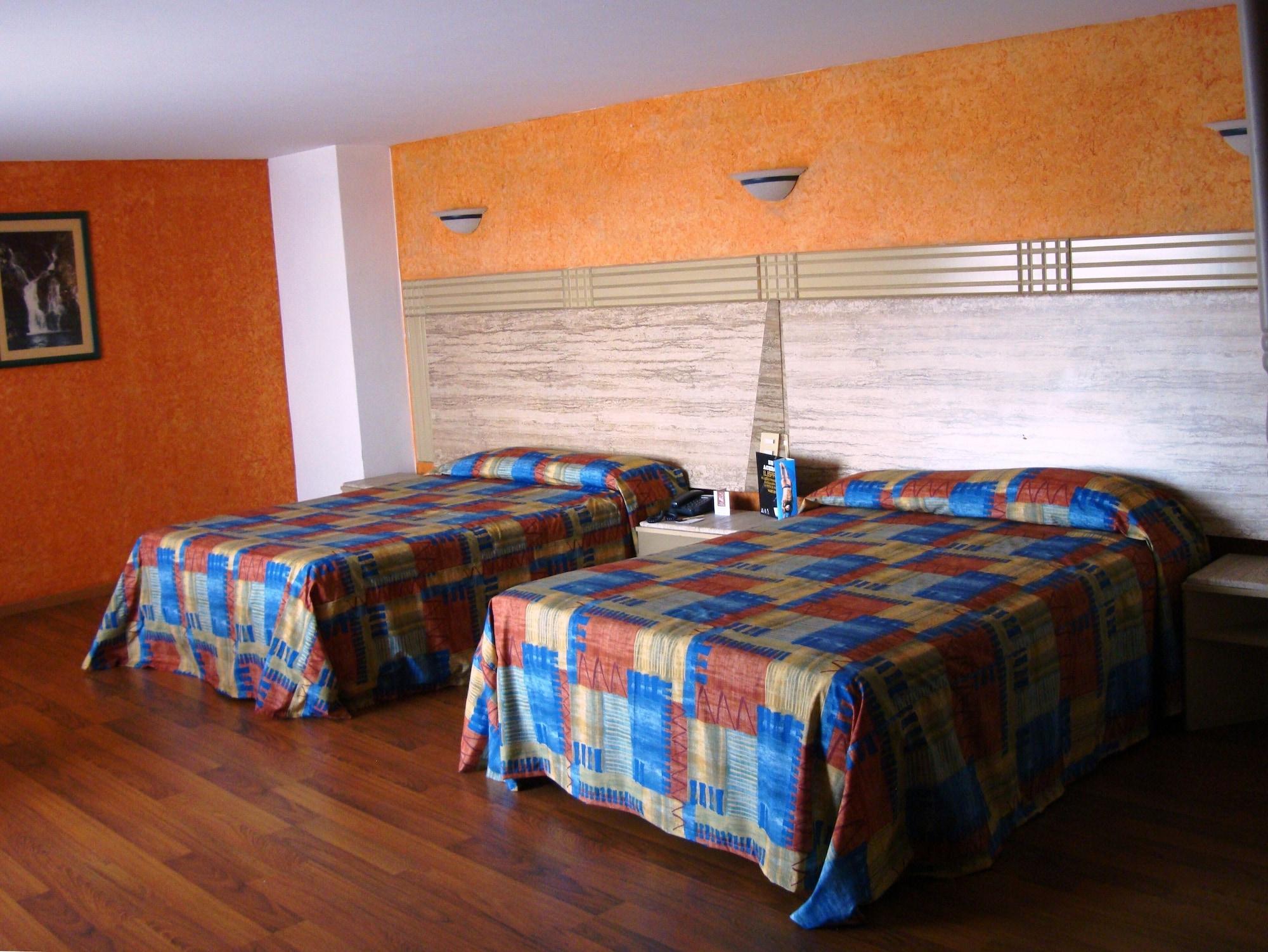 גואדלחארה Hotel Cervantes מראה חיצוני תמונה