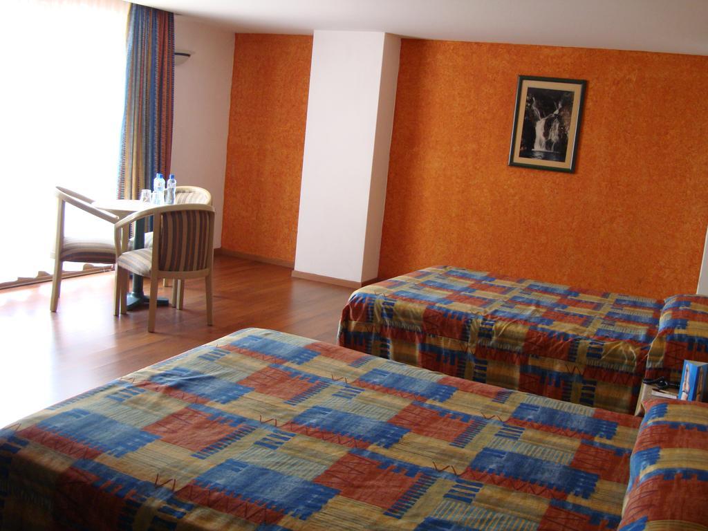 גואדלחארה Hotel Cervantes חדר תמונה