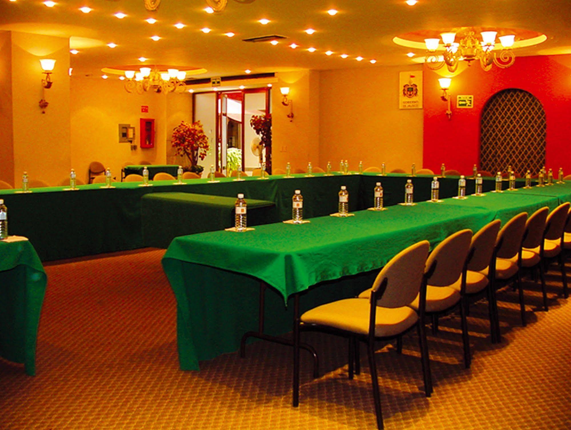 גואדלחארה Hotel Cervantes מראה חיצוני תמונה
